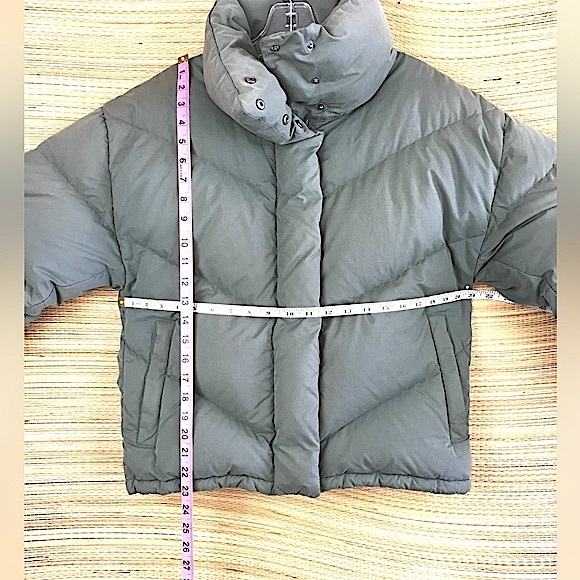 Aritzia Wilfred The Cloud Puff™ 700+ fill-power Goose Down Jacket Size XS - Picture 13 of 15